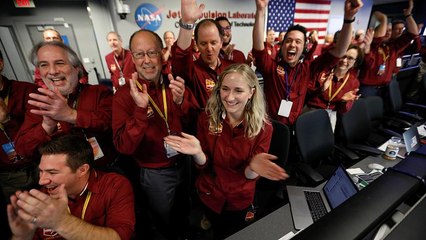 Jubel bei der Nasa: "InSight" schickt Fotos von Mars