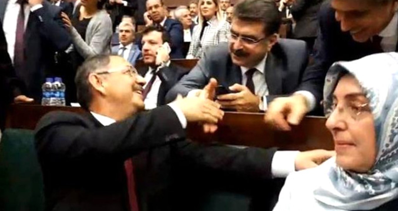 Ankara İçin İsmi Geçen Mehmet Özhaseki ve İzmir İçin Konuşulan Nihat Zeybekci Tebrikleri Kabul Etti