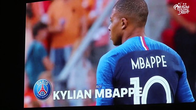 Franck Raviot avec les éducateurs à Beaune