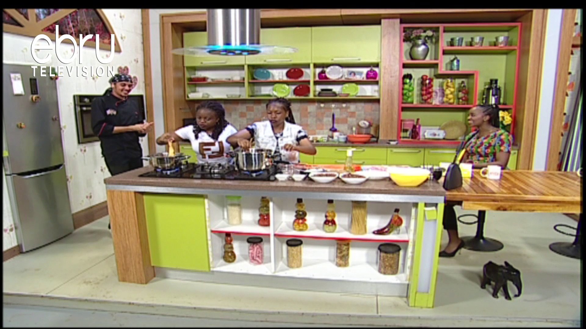 ⁣How To Use Coconut Powder