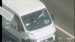 VÍDEO: Pegasus le pilla haciéndose un bocadillo mientras conduce su furgoneta