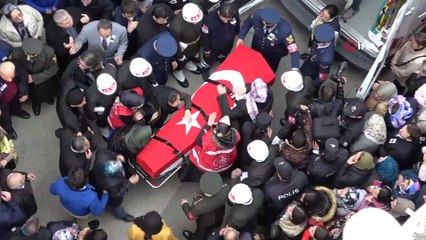 Düşen helikopterde şehit olan üsteğmen baba evine getirildi