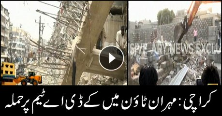 Karachi: Firing by unidentified people on Anti Encroachment team in Korangi Mehran Town area