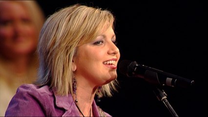 Bill & Gloria Gaither - The Savior Of The World Has Come