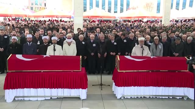 Sancaktepe'de Askeri Helikopterin Düşmesi - Şehit Şaylan ve Bekli Son Yolculuğuna Uğurlandı (2)