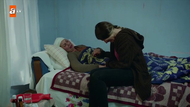 Sinem’in pişmanlığı! - Kırgın Çiçekler 82.Bölüm