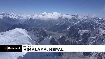 Alpinismo: David Lama conquista la vetta del Lunag Ri