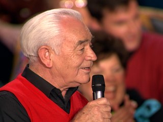 Bill & Gloria Gaither - I'll Be Home For Christmas (Live)