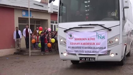 Muş'ta "Yürekleri Isıtan" Yardım