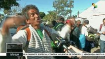 México deporta a 98 migrantes y amenaza con expulsar a otros 400