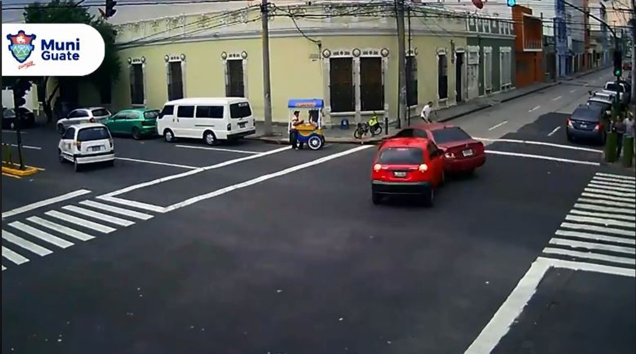Accidente en Avenida Elena