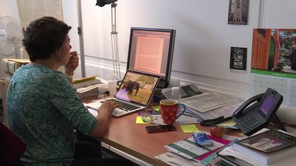 Una "Biblia de las mujeres" creada por teólogas feministas