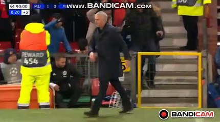 Amazing Goal Fellaini (1-0) Manchester United vs BSC Young Boys
