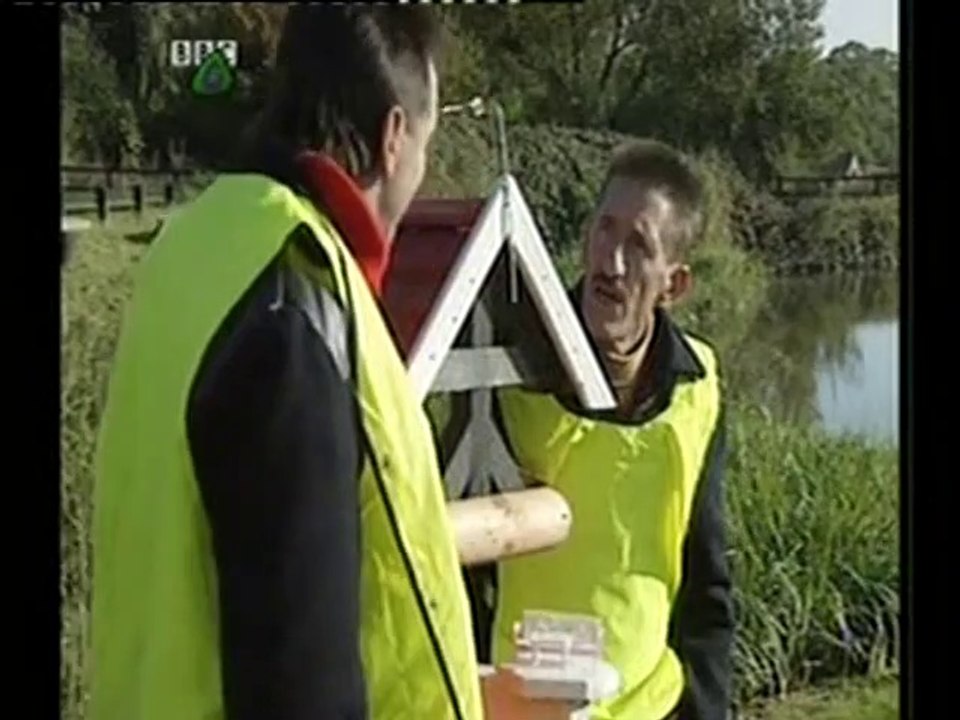 ChuckleVision - 7x03 - Not in My Back Yard