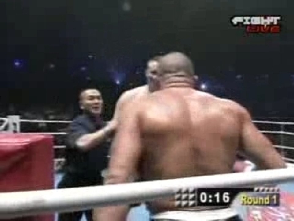 Jerome Le Banner vs Semmy Schilt - K-1 WGP 2007 Final