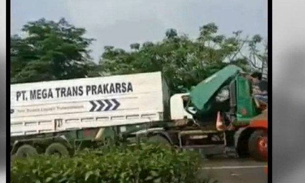 Kecelakaan Beruntun di Tol, 13 Orang Terluka