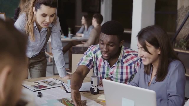 7 Mind-Blowing Marketing Lessons by Top Entrepreneurs (Nathan Latka, Daisy Jing, Landon Ray & MORE!)