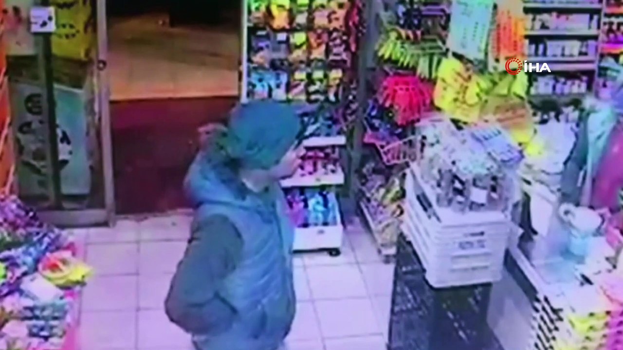 Cep telefonu hırsızı önce kameralara sonra polise yakalandı