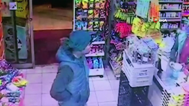 Cep telefonu hırsızı önce kameralara sonra polise yakalandı