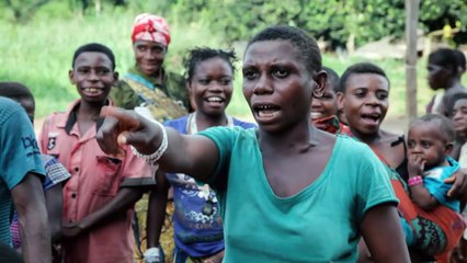 Le cinéma ambulant véhicule "la paix" en Centrafrique