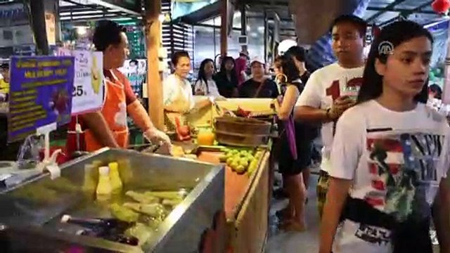 Tayland'ın yüzen pazarları turistleri çekiyor - BANGKOK