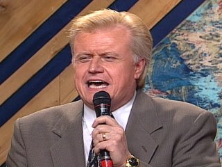 Bill & Gloria Gaither - Thank God I'm Free