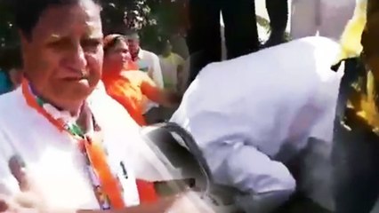 Rajasthan Elections 2018: जब Congress Leader को सड़क पर नाक रगड़ कर मांगनी पड़ी माफी ।वनइंडिया हिंदी