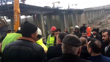 Gebze'de viyadük çöktü: 2 işçi yaşamını yitirdi