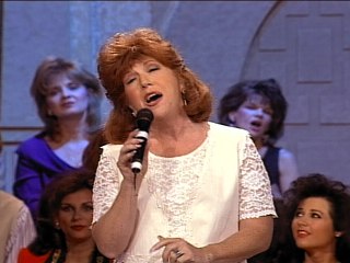 Bill & Gloria Gaither - Jesus, Hold My Hand