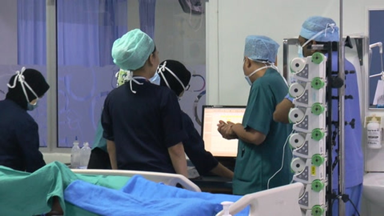 Fireman’s heart and lungs supported by ECMO machine