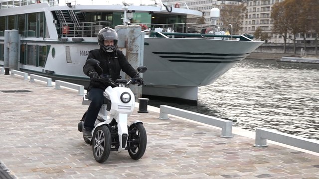 On a testé l’iTank 45, un scooter électrique à 3 roues très original