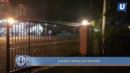 Keadaan sekitar kuil terkawal