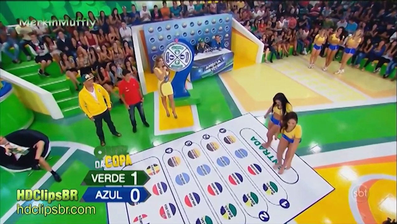 Brazilian Girls play Twister