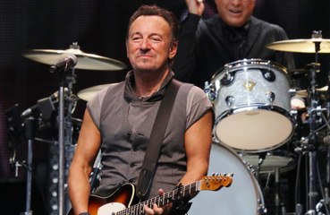 Bruce Springsteen says music helped his battle with depression