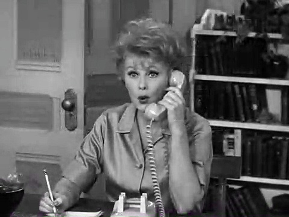 The Lucy Show - Lucy and Viv Put in a Shower