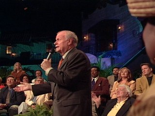 Bill & Gloria Gaither - If I Can Help Somebody