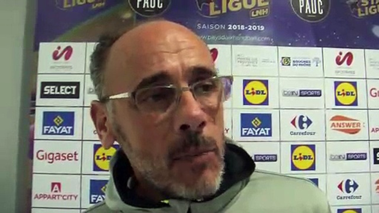 PAUC-Istres (27-26) Gilles Derot a du mal à contenir sa frustration et sa colère