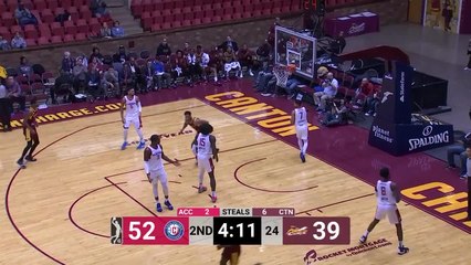 Scoochie Smith with the nice feed