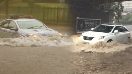 ஒருமாதம் மழை ஒரே நாளில் கொட்டி தீர்த்தது... வெள்ளத்தில் மிதக்கும் ஆஸ்திரேலியா- வீடியோ
