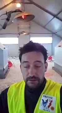 Gilets Jaunes: Un éleveur de volailles pousse un coup de gueule contre Emmanuel Macron - VIDEO