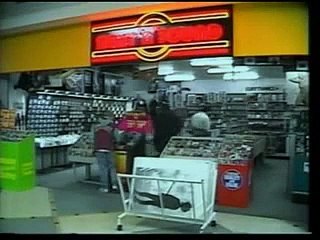 Neighbours Episode 1852 (Lauren Carpenter arrives)