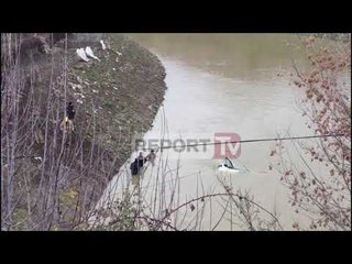 Report TV - Aksidenti te ura e Maliqit, polumbarët nisin kërkimet për gjetjen e automjetit
