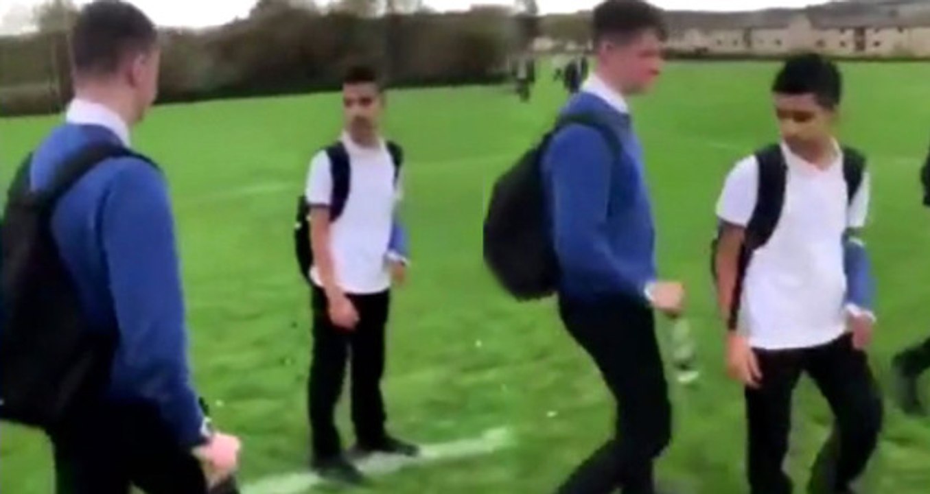 Suriyeli Çocuğa Eziyet Eden 16 Yaşındaki Öğrenciye Nefret Suçu Soruşturması Başlatıldı