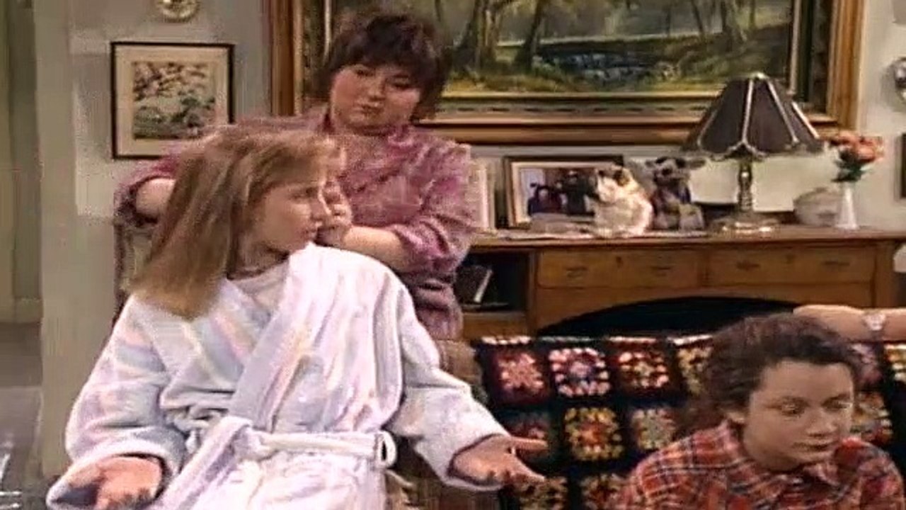 Roseanne S03E03 Like a Virgin