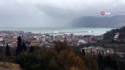 - Amasra’da fırtına hayatı olumsuz etkiledi