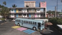 Un motel de los años 60 se hace teatro para narrar historias de Miami