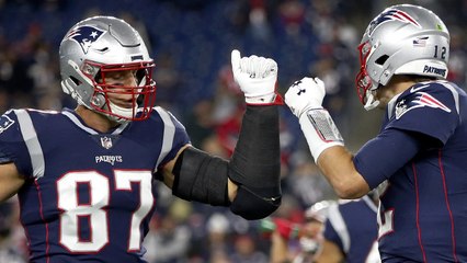 Giardi: Gronk, Brady 'working on their production' on the field