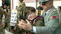 Tanke dhe snajpera në Tiranë - Top Channel Albania - News - Lajme