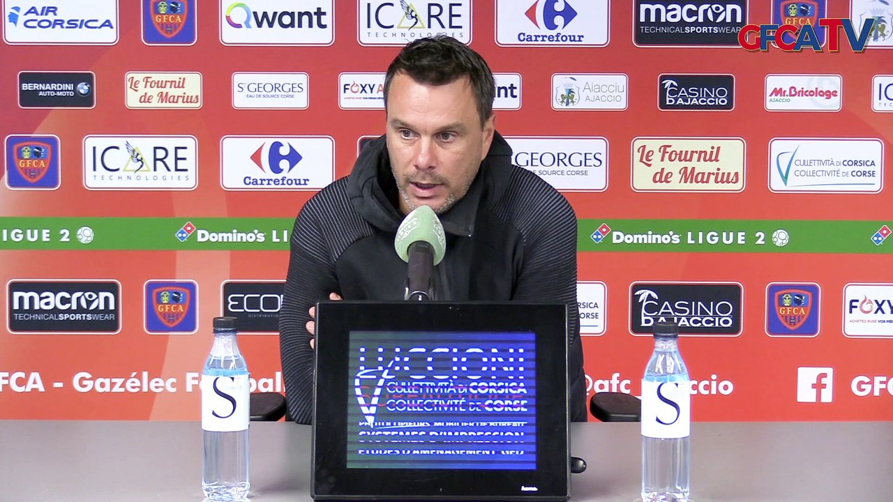 J16 - le point-presse du coach Hervé Della Maggiore avant Gazélec Ajaccio / Chamois Niortais !