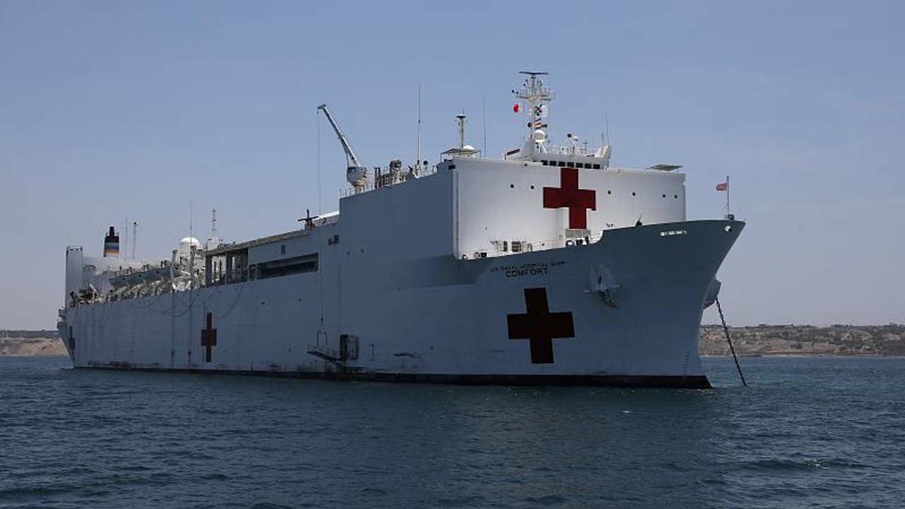 Flüchtlinge aus Venezuela werden auf US-Marineschiff behandelt